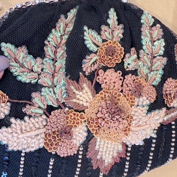 CHRISTIANA‎ Embroidered Black Floral Clutch
